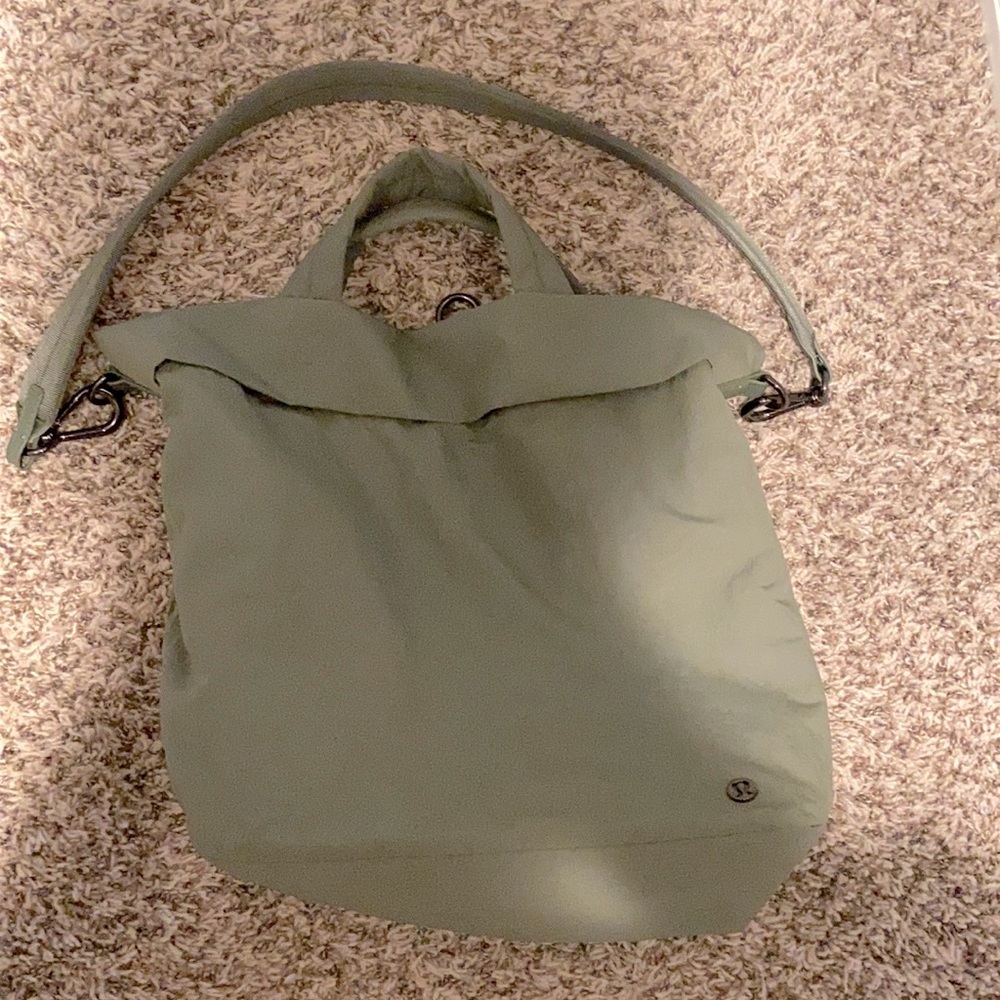 Lululemon Green On My Level Bag 19L
